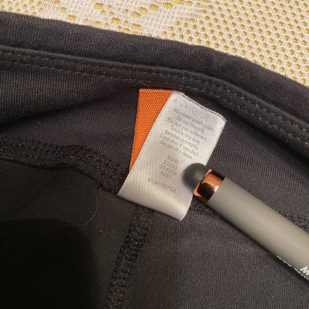 Lucy Workout Leggings, Black Recycled Lucy Performance Leggings Yoga Pants, Sz S - Picture 8 of 16